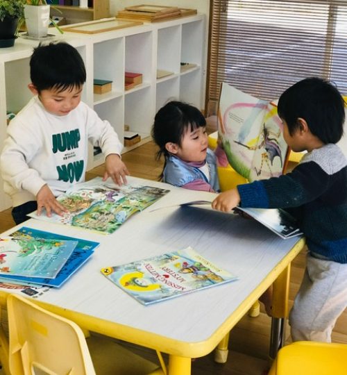 Montessori Tsukuba (モンテッソーリつくば)-reading-IMG_E6671